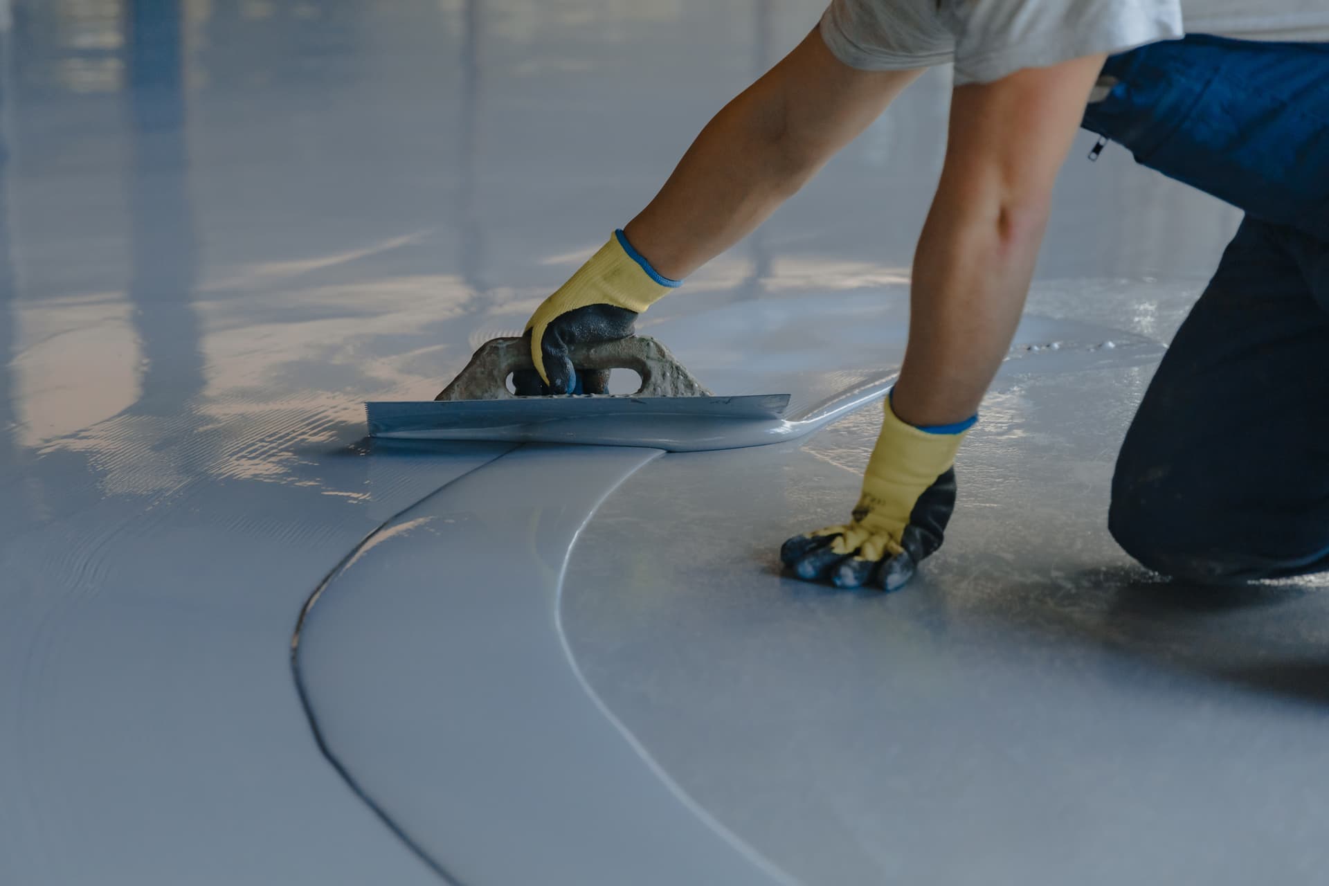 Parmi les peintures techniques, certaines sont utilisées pour le sol des parkings.